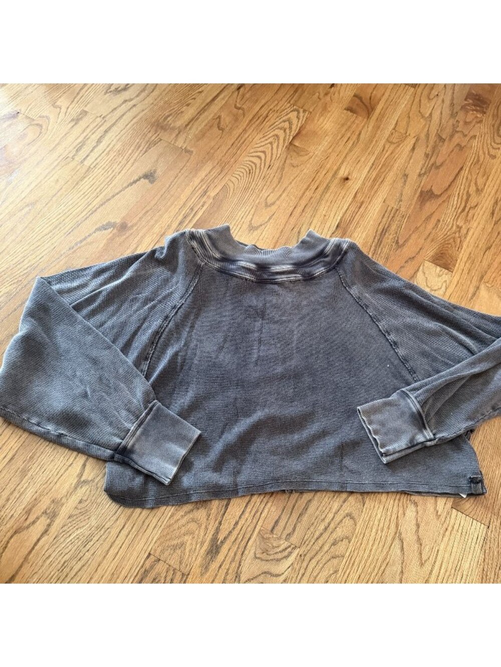 We The Free distressed Black Cropped Shirt Medium
